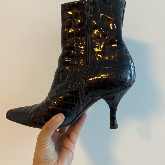 Stuart Weiztman booties - Picture 3 of 7